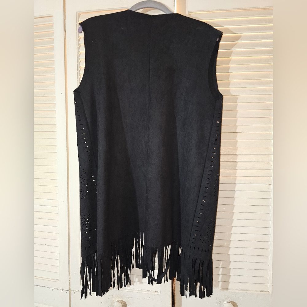 SAACHI Tunic With Fringe Size Large - Picture 3 of 4